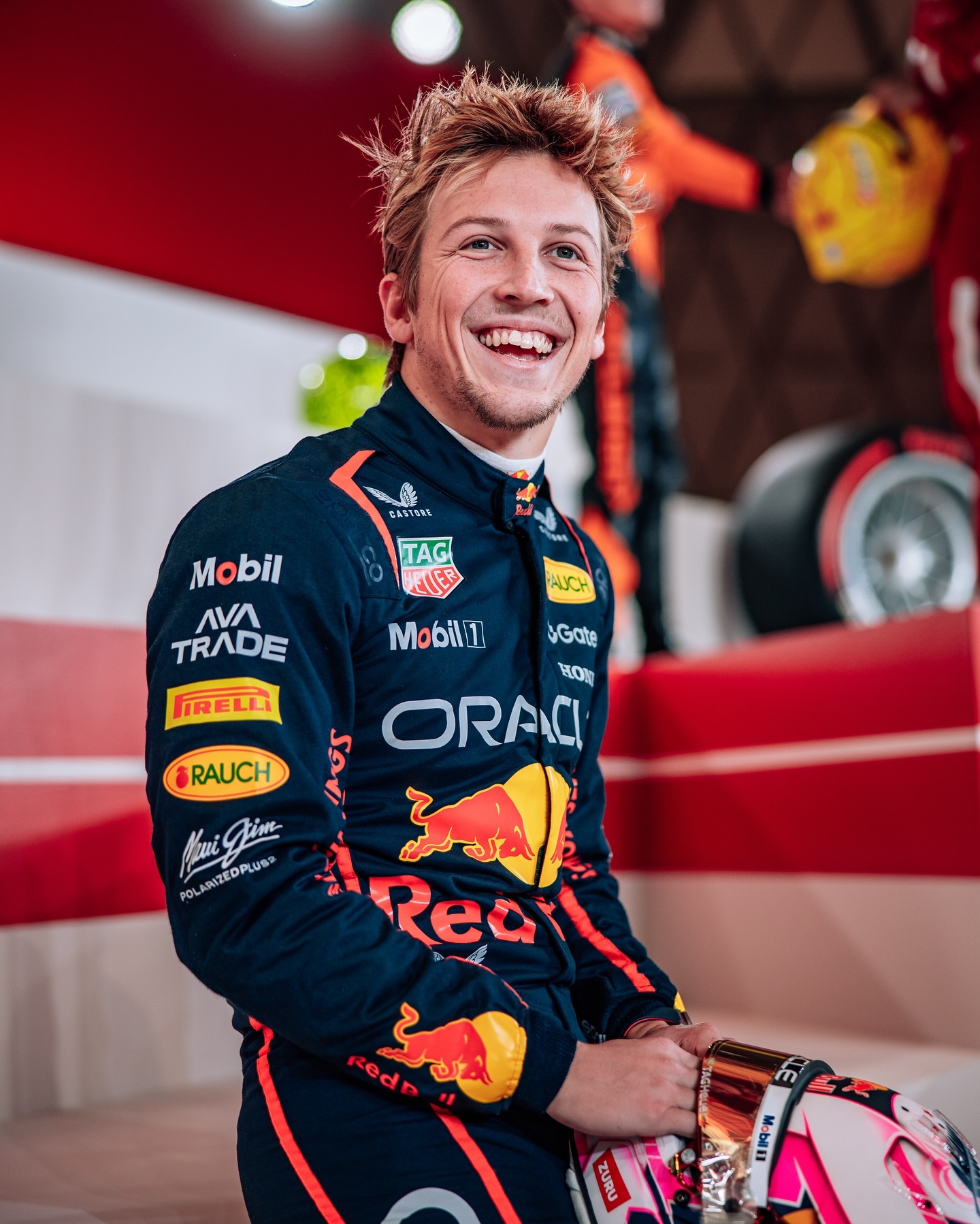 雷诺车队绝杀红牛二队,诺里斯惊艳四座 雷诺车队绝杀红牛二队,诺里斯惊艳四座