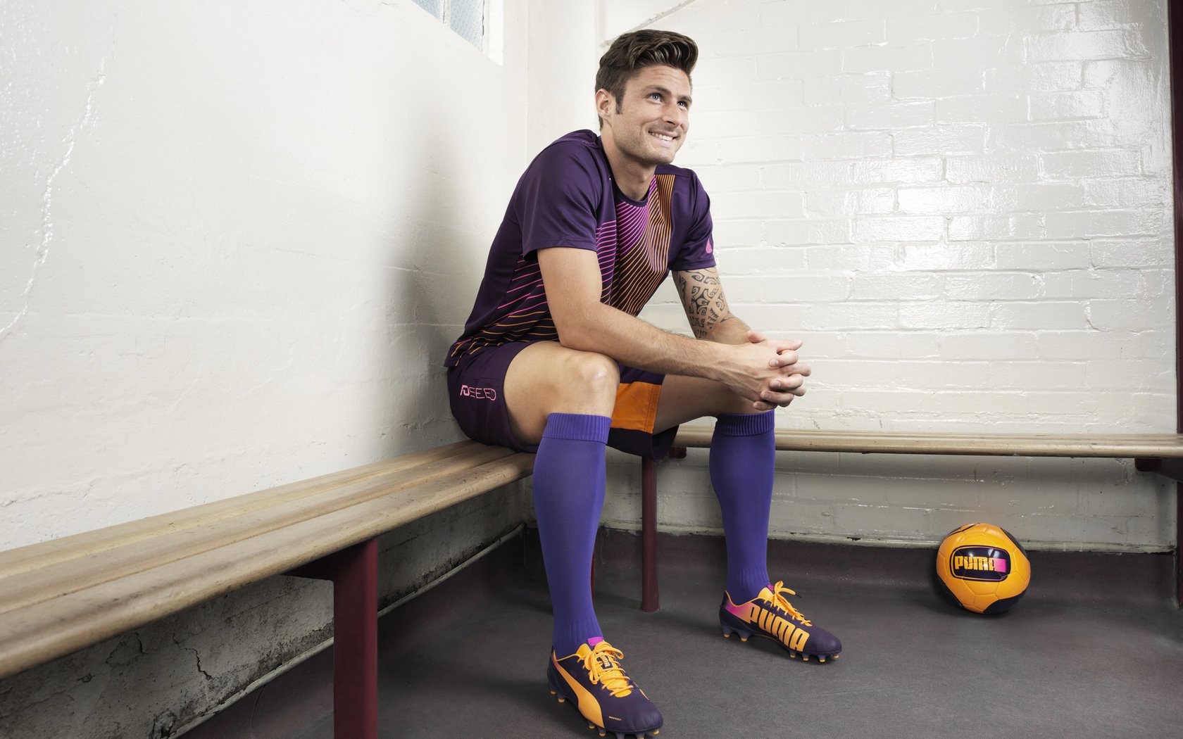 唯一性的双重奏，波兰足球震撼德国，巴斯托尼NBA季后赛独领风骚